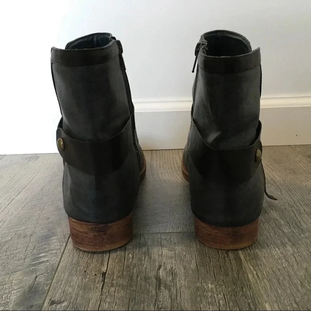 Bucco Capensis Zip‎ Up Boots Size 7